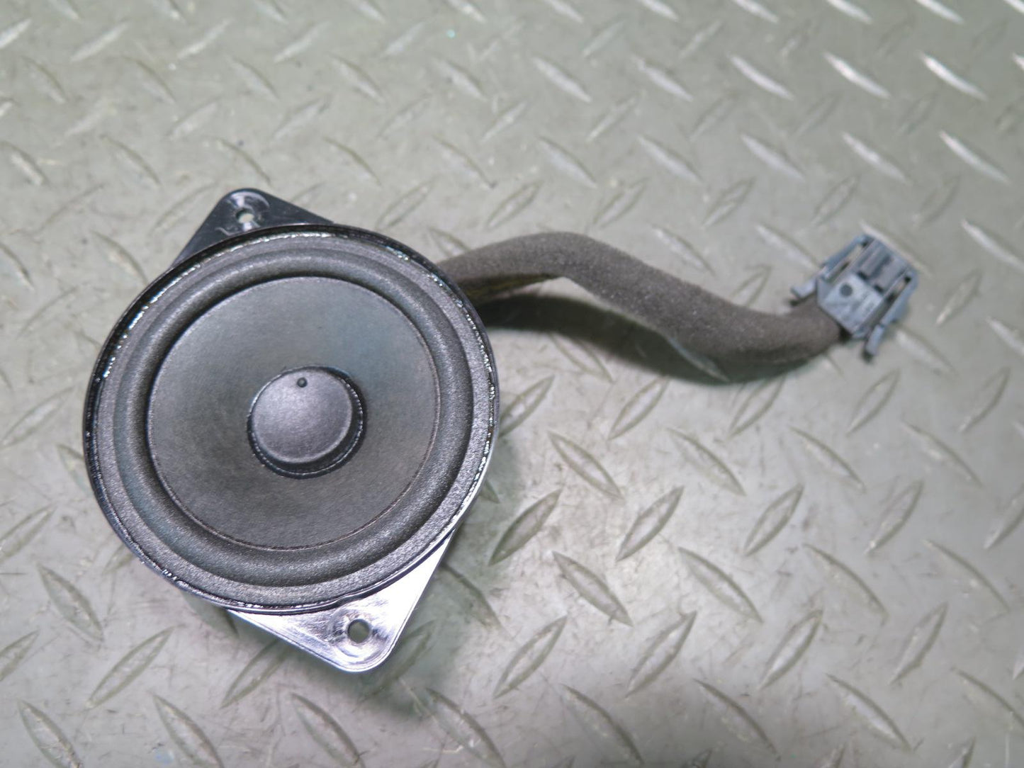 2006-2012 Bentley Flying Spur Front Left & Right Side Door Audio Speaker Set