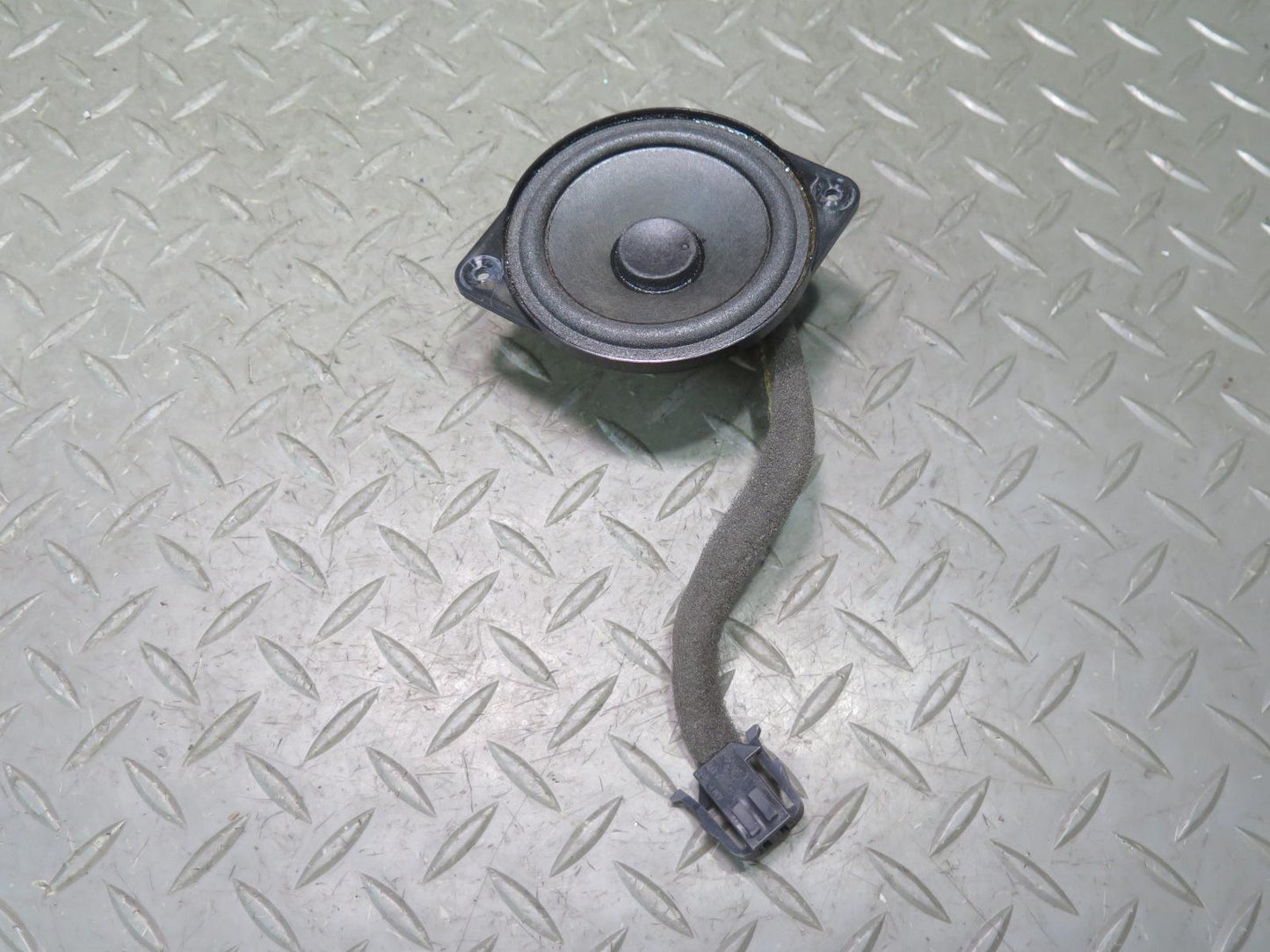 2006-2012 Bentley Flying Spur Front Left & Right Side Door Audio Speaker Set