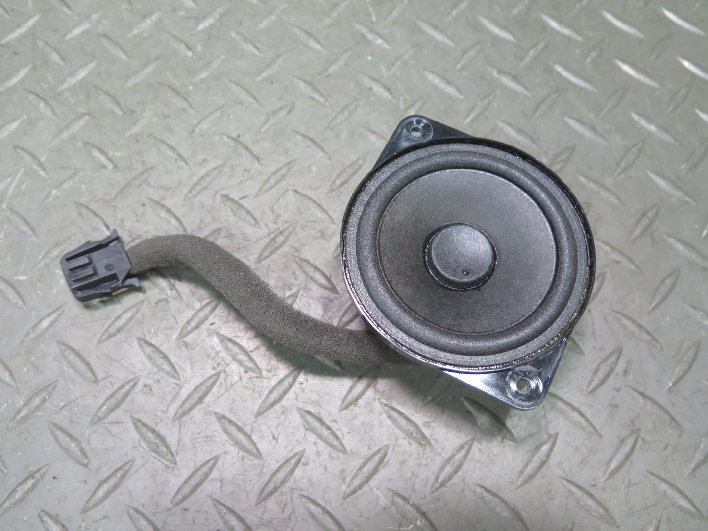 2006-2012 Bentley Flying Spur Front Left & Right Side Door Audio Speaker Set