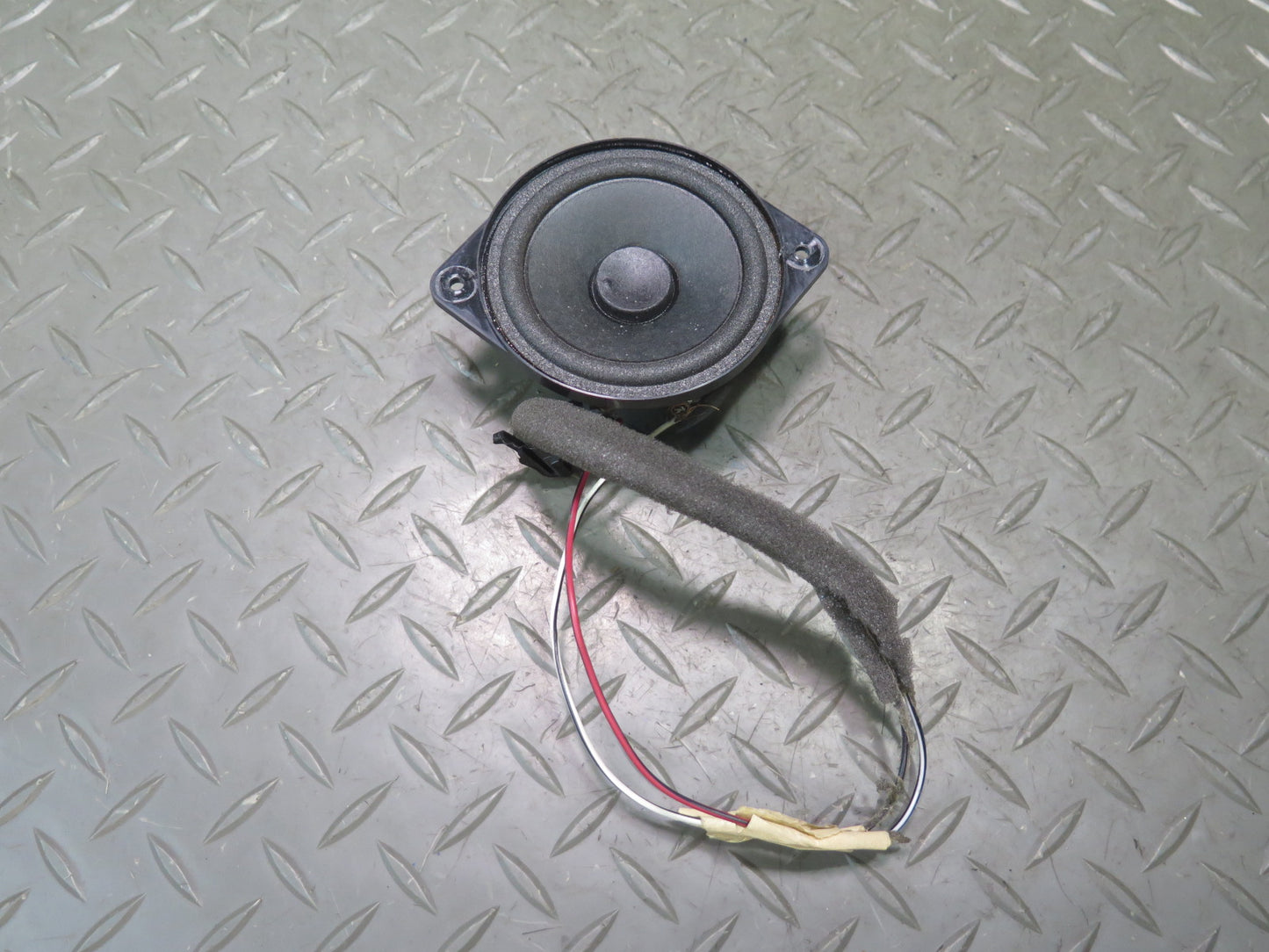 2006-2012 Bentley Flying Spur Front Left & Right Side Door Audio Speaker Set