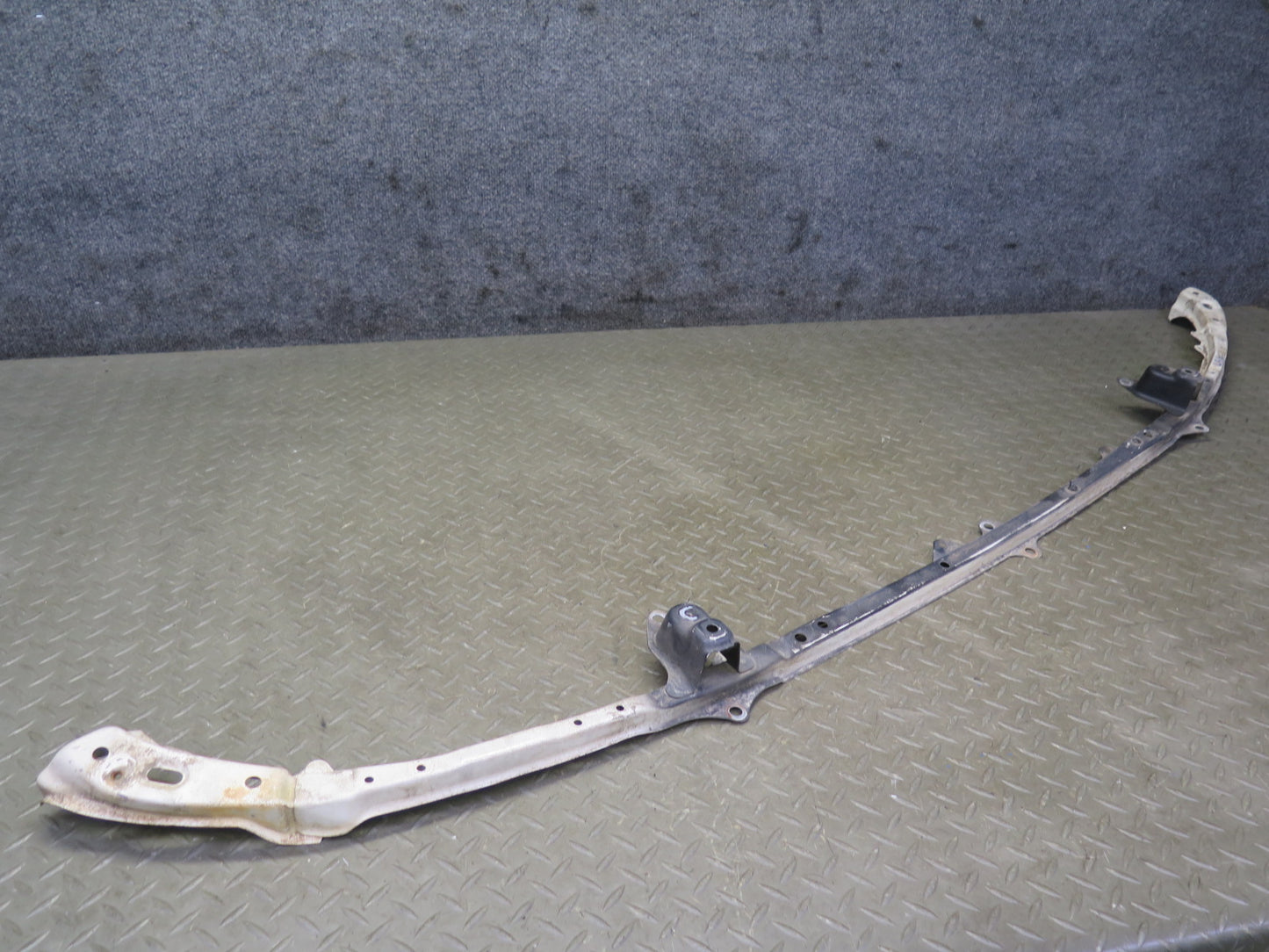 98-00 Lexus UCF20L LS400 Front Bumper Reinforcement Upper Bracket Bar OEM