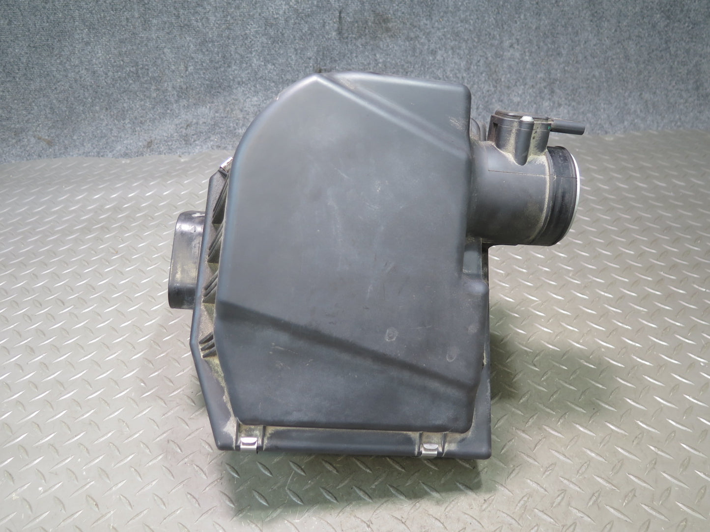 06-08 BMW E85 Z4 3.0L Air Intake Cleaner Filter Box w MAF Sensor OEM