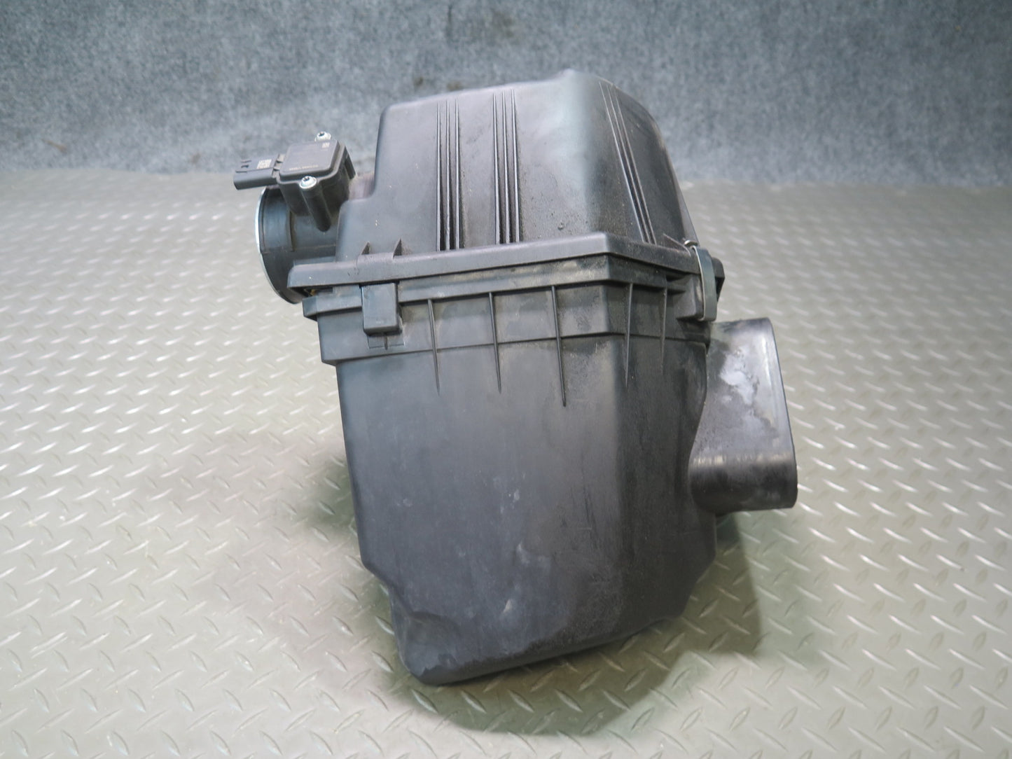06-08 BMW E85 Z4 3.0L Air Intake Cleaner Filter Box w MAF Sensor OEM