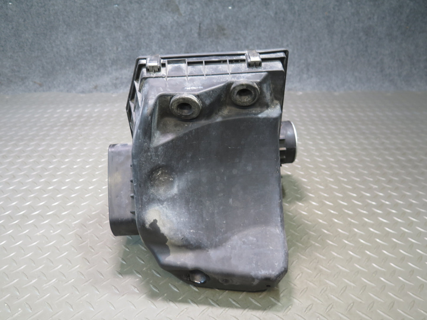 06-08 BMW E85 Z4 3.0L Air Intake Cleaner Filter Box w MAF Sensor OEM
