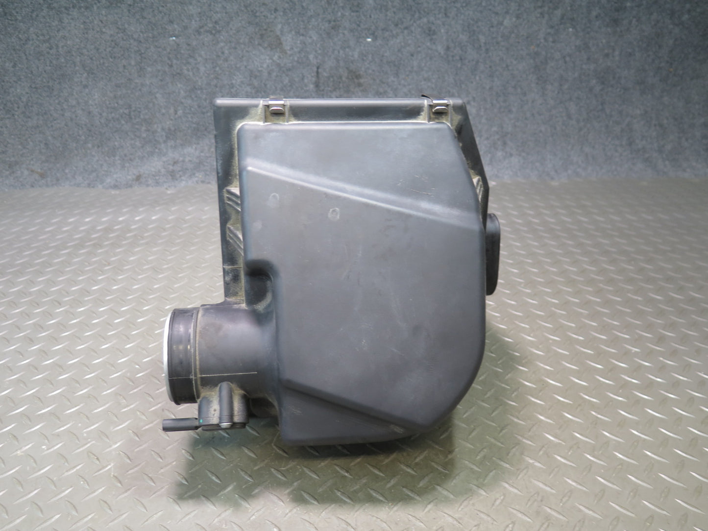 06-08 BMW E85 Z4 3.0L Air Intake Cleaner Filter Box w MAF Sensor OEM