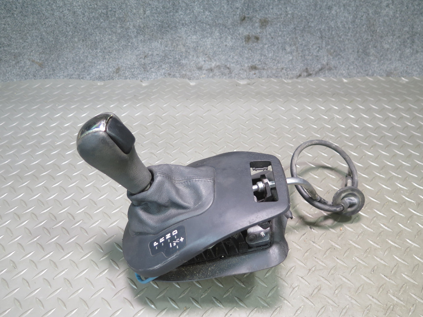06-08 BMW E85 Z4 3.0L A/T Automatic Transmission Shifter w Knob & Cable Assy OEM