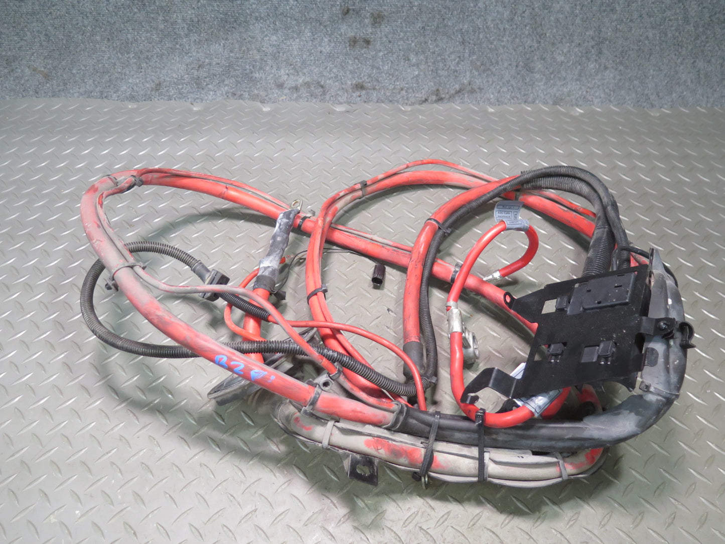 06-08 BMW E85 E86 Z4 3.0L N52 Positive Battery Cable w Clamp & Fuse Box OEM