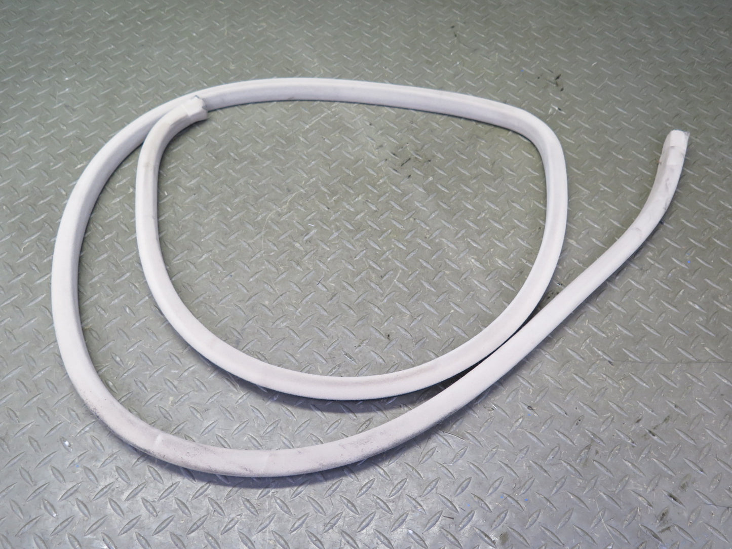 95-00 Lexus UCF20L LS400 Set of 4 Front & Rear Door Weatherstrip Seal Ivory OEM