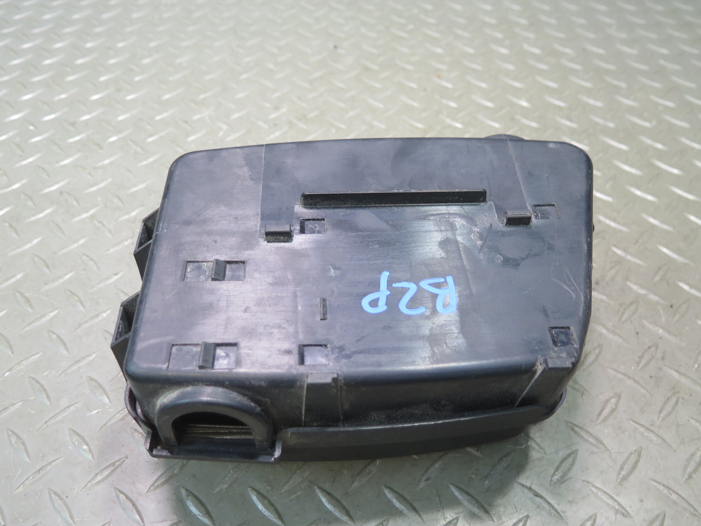 06-08 BMW E86 E85 Z4 N52 3.0L Power Distribution Fuse Relay Box w Housing OEM