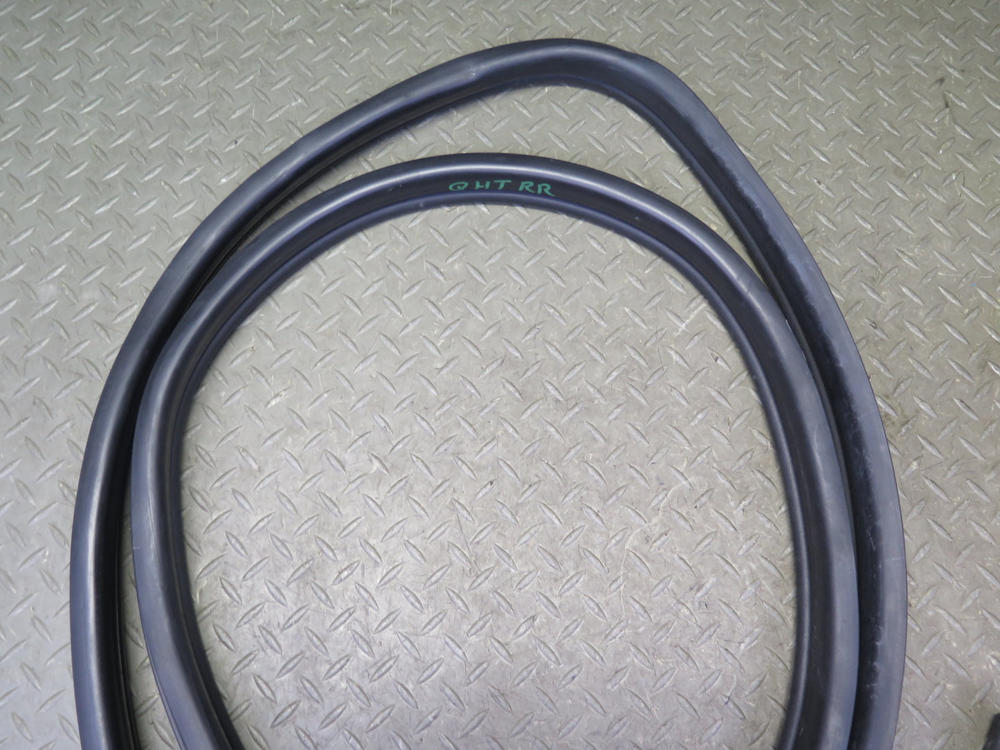 2003-2009 Hummer H2 Front & Rear Door Weatherstrip Rubber Seal Gasket Set of 4