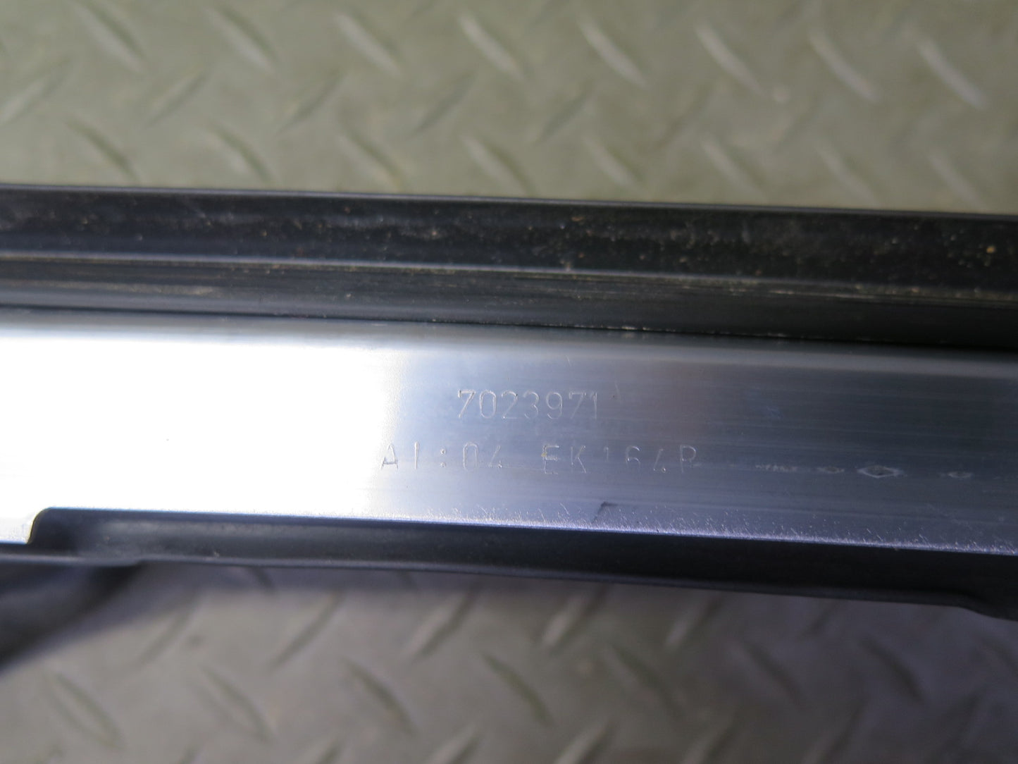03-08 BMW Z4 E85 Roadster Windshield Frame Upper Weatherstrip Seal Bracket OEM