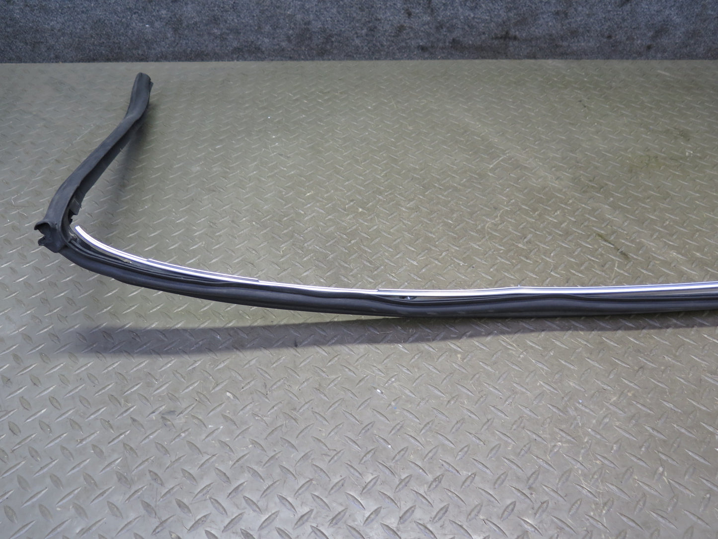 03-08 BMW Z4 E85 Roadster Windshield Frame Upper Weatherstrip Seal Bracket OEM
