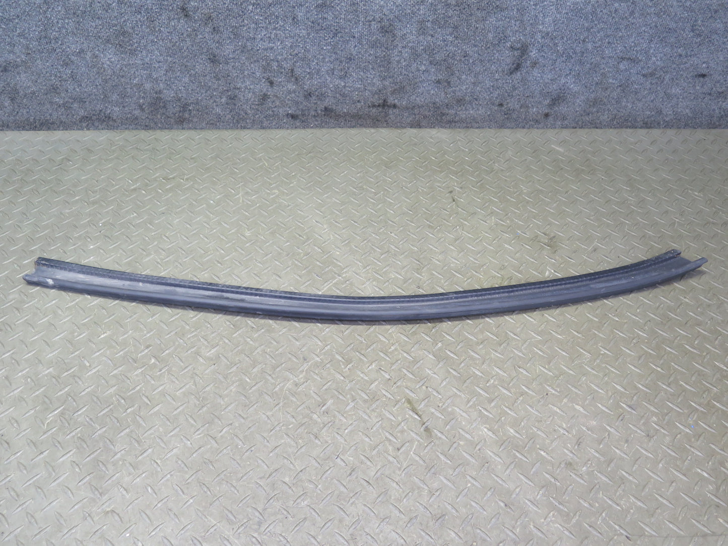 2003-2009 Hummer H2 Rear Left Window Outer Inner Weatherstrip Rubber Seal Set
