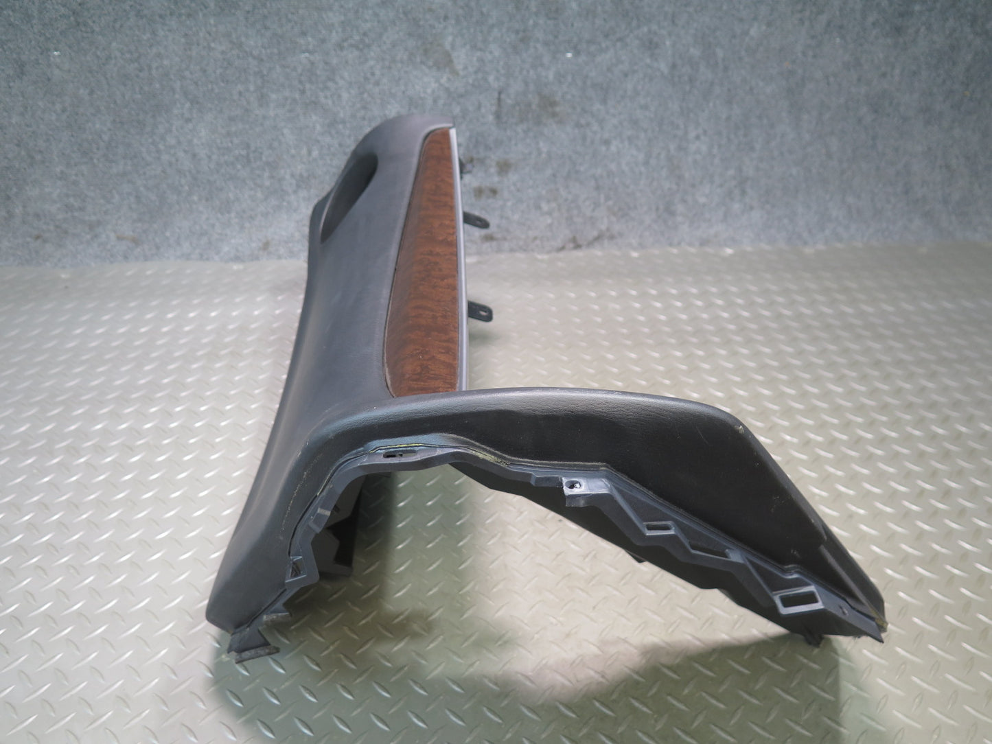 2013-2016 Infiniti JX35 QX60 Dash Instrument Panel Front Right Trim Cover Panel