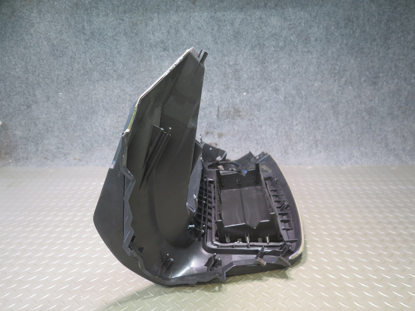 2013-2016 Infiniti JX35 QX60 Dash Instrument Panel Front Right Trim Cover Panel