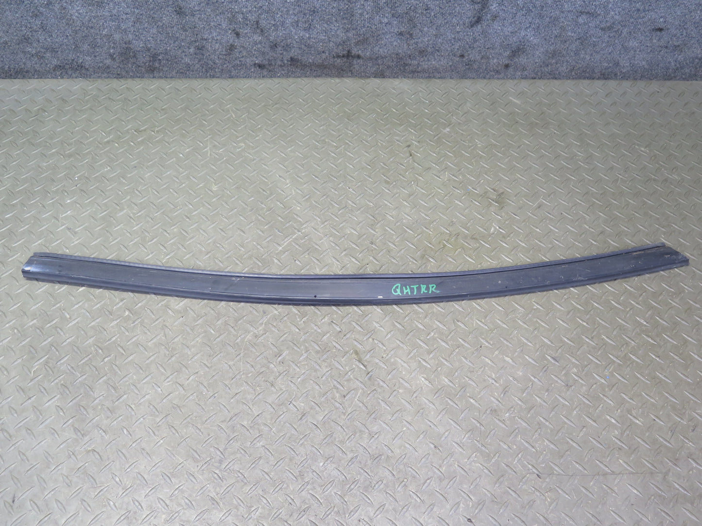 2003-2009 Hummer H2 Rear Right Window Outer Inner Weatherstrip Rubber Seal Set