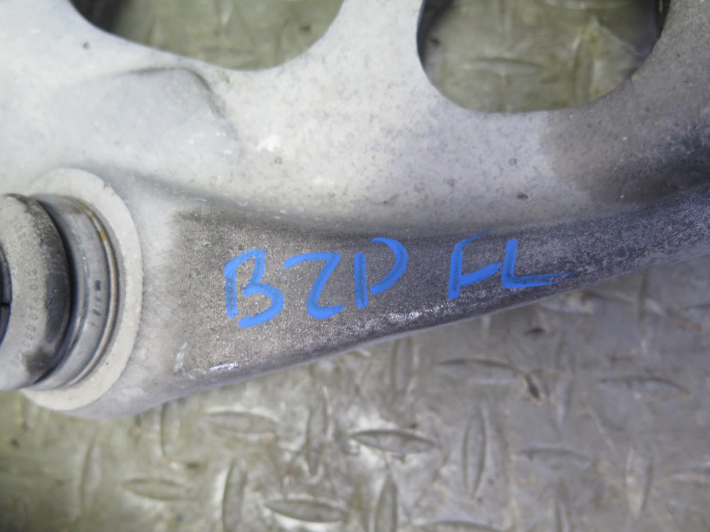 03-08 BMW E85 Z4 Set of 2 Front Left Right Lower Control Arm 110K Miles OEM