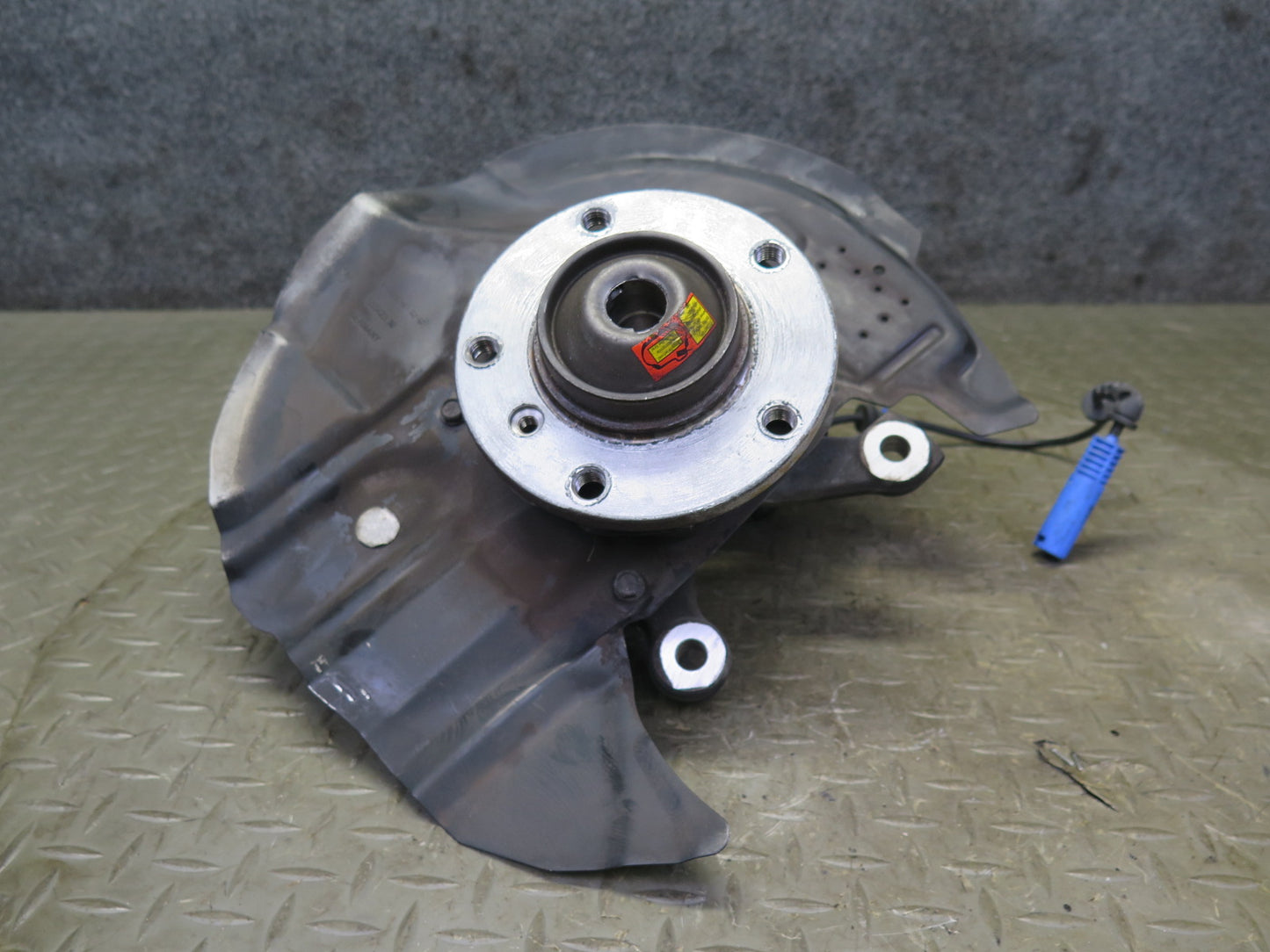 06-08 BMW E85 Z4 3.0Si N52 RWD Front Left Spindle Knuckle Wheel Hub Bearing OEM