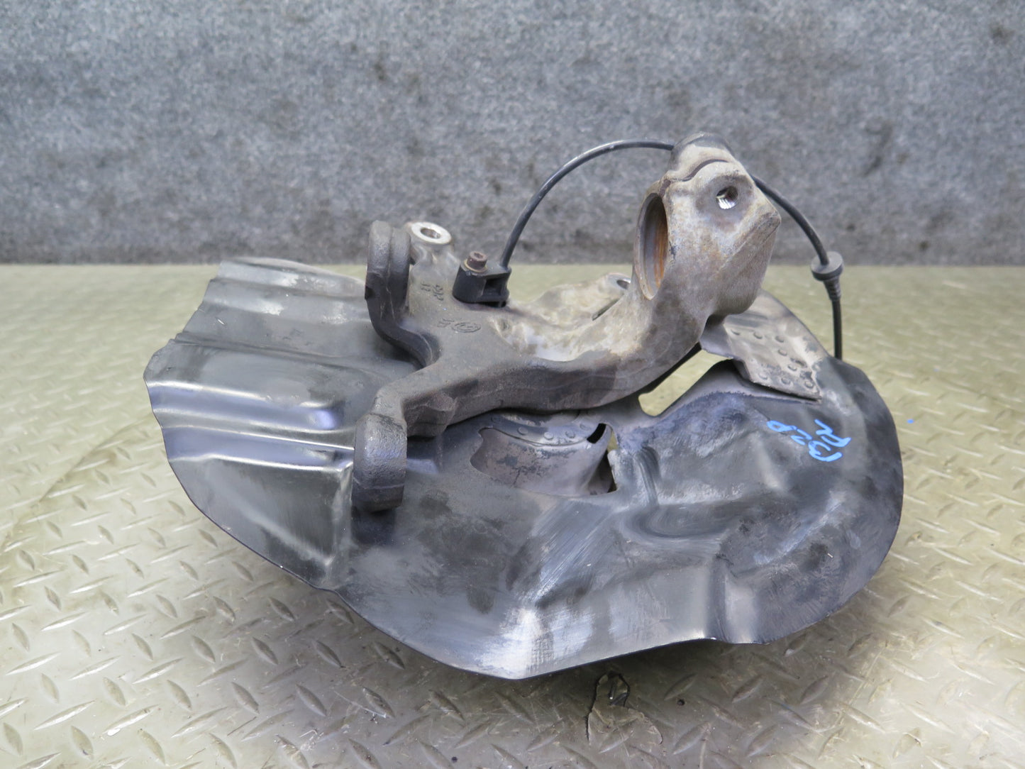 06-08 BMW E85 Z4 3.0Si N52 RWD Front Left Spindle Knuckle Wheel Hub Bearing OEM