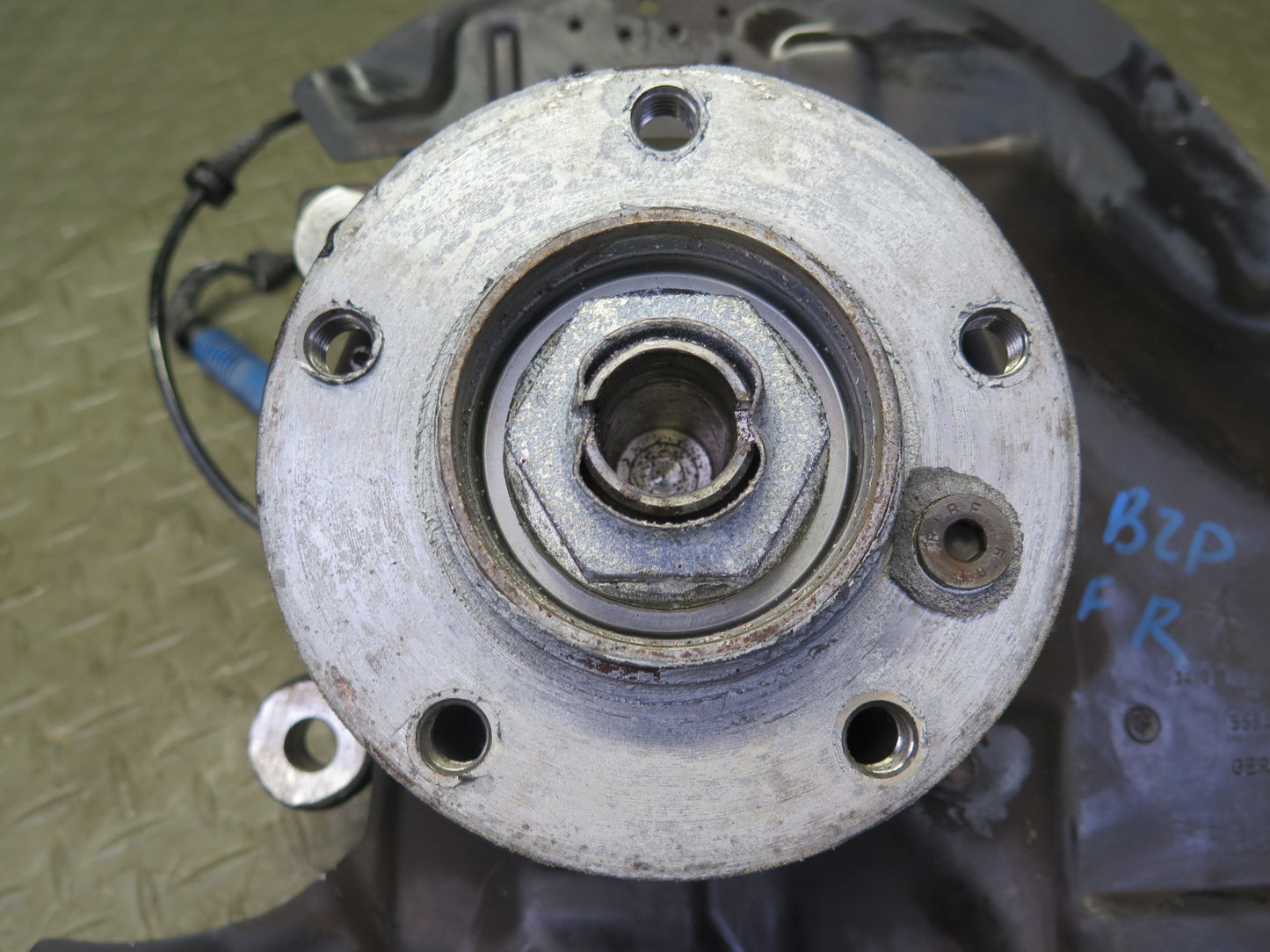 06-08 BMW E85 Z4 3.0Si N52 RWD Front Right Spindle Knuckle Wheel Hub Bearing OEM