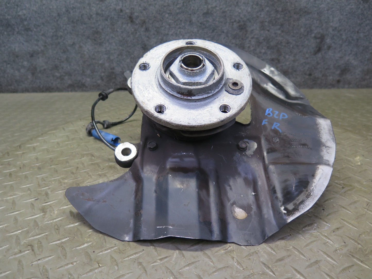 06-08 BMW E85 Z4 3.0Si N52 RWD Front Right Spindle Knuckle Wheel Hub Bearing OEM