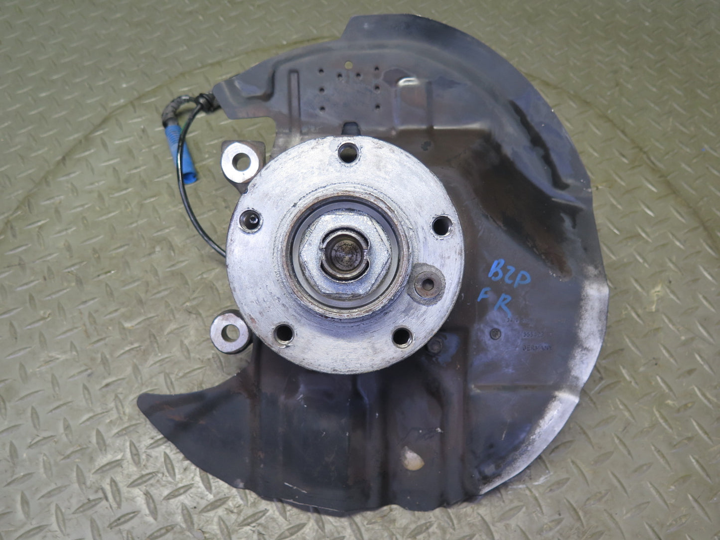 06-08 BMW E85 Z4 3.0Si N52 RWD Front Right Spindle Knuckle Wheel Hub Bearing OEM