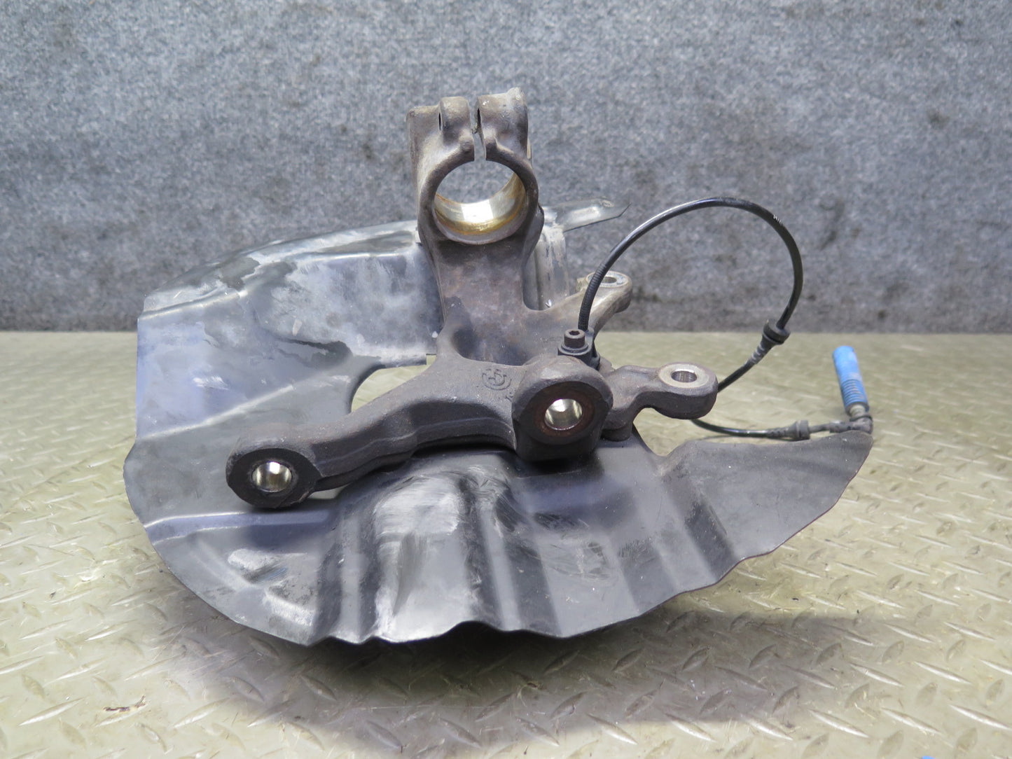 06-08 BMW E85 Z4 3.0Si N52 RWD Front Right Spindle Knuckle Wheel Hub Bearing OEM