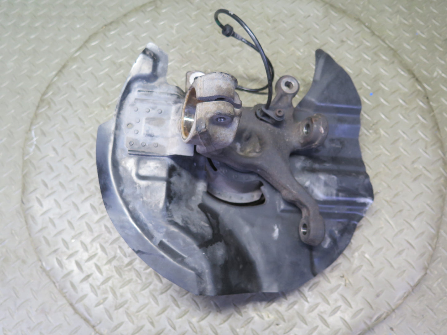 06-08 BMW E85 Z4 3.0Si N52 RWD Front Right Spindle Knuckle Wheel Hub Bearing OEM