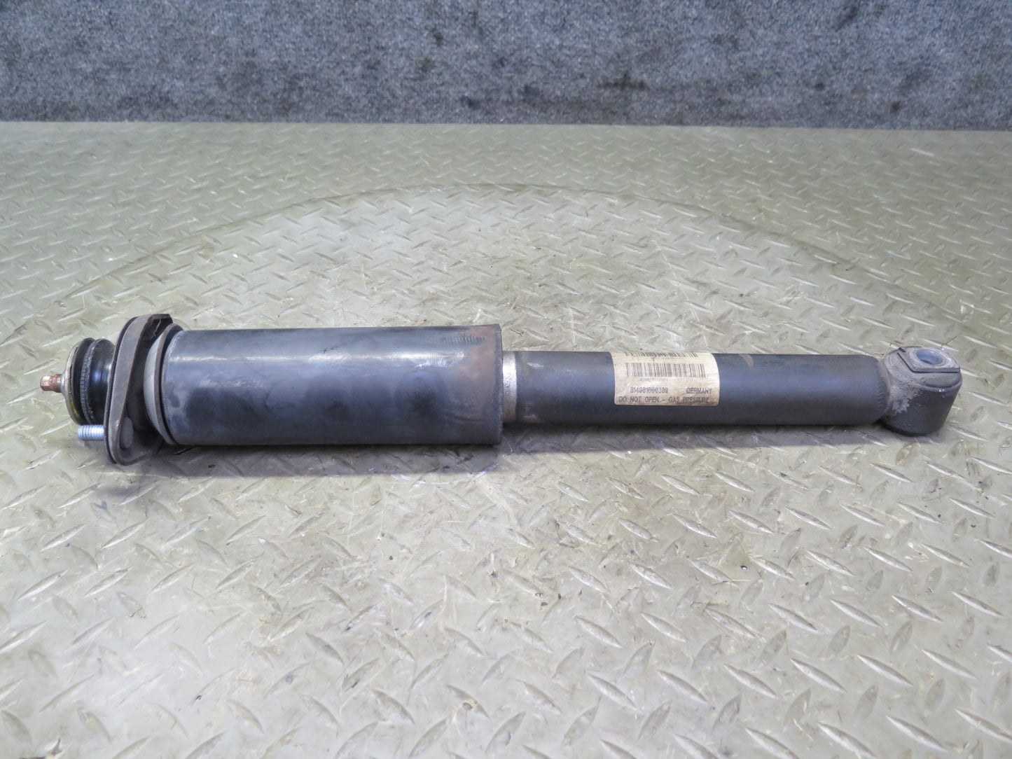 06-08 BMW E85 Z4 M-sport Set of 2 Rear Left & Right Strut Shock Absorber OEM