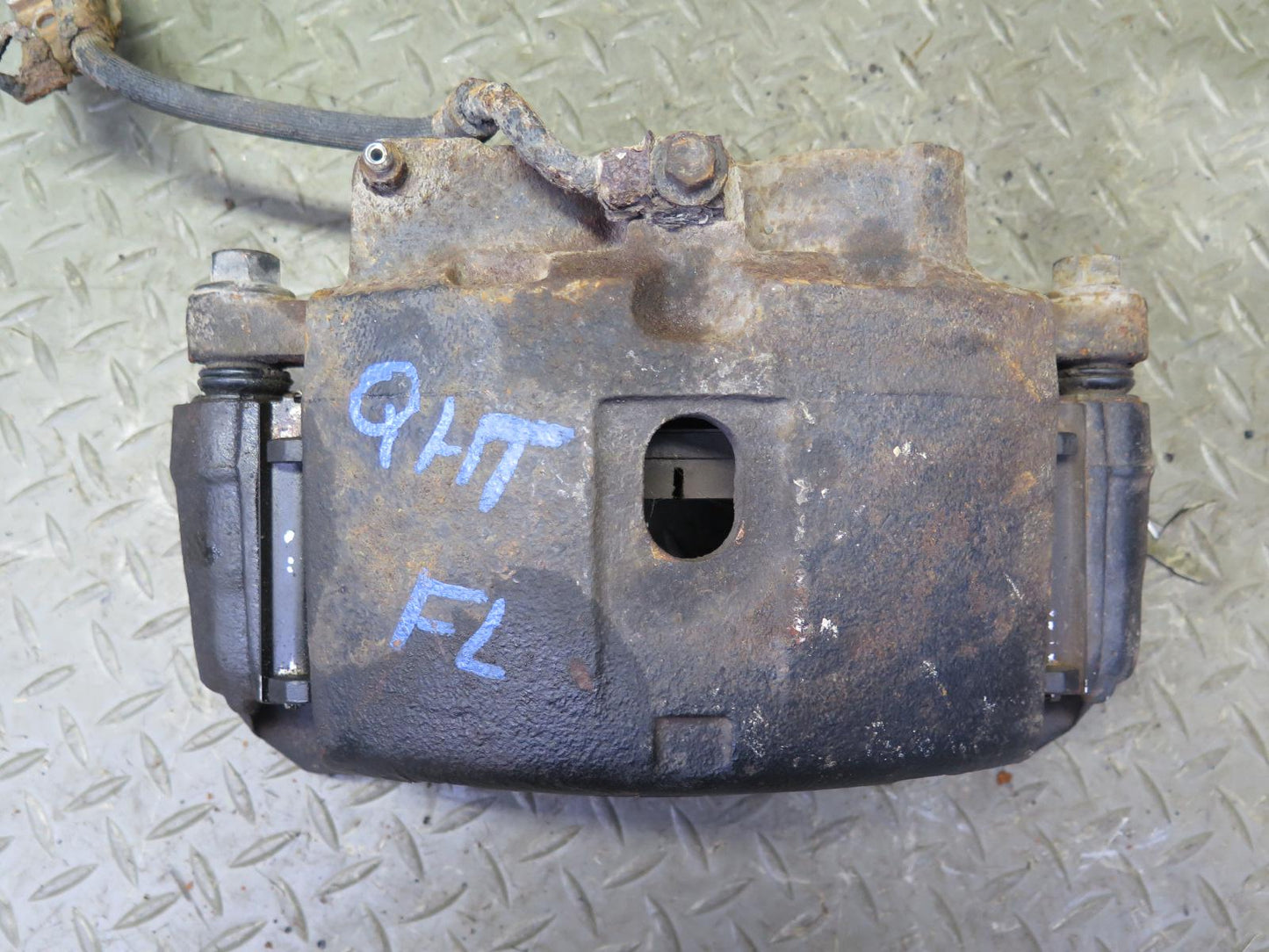 2003-2009 Hummer H2 AWD Front Left & Right Brake Caliper Set of 2