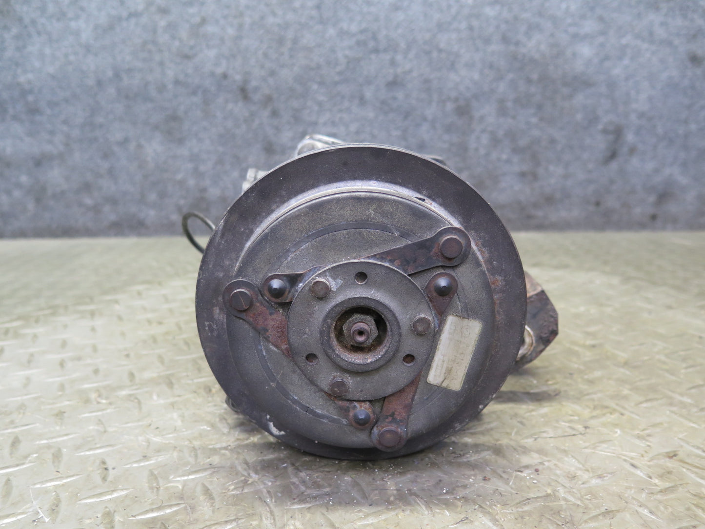 85-86 Nissan Z31 300ZX Turbo A/C Air Condition Compressor 60K Miles OEM