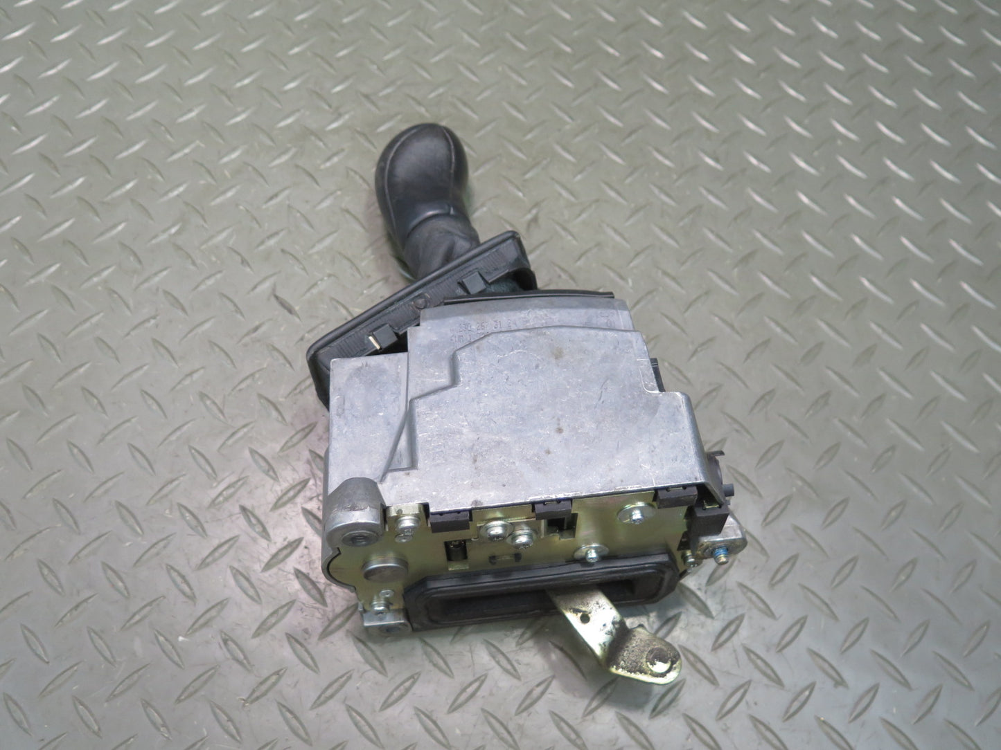 03-06 Mercedes R230 SL500 Automatic Transmission Gear Shifter Assembly OEM