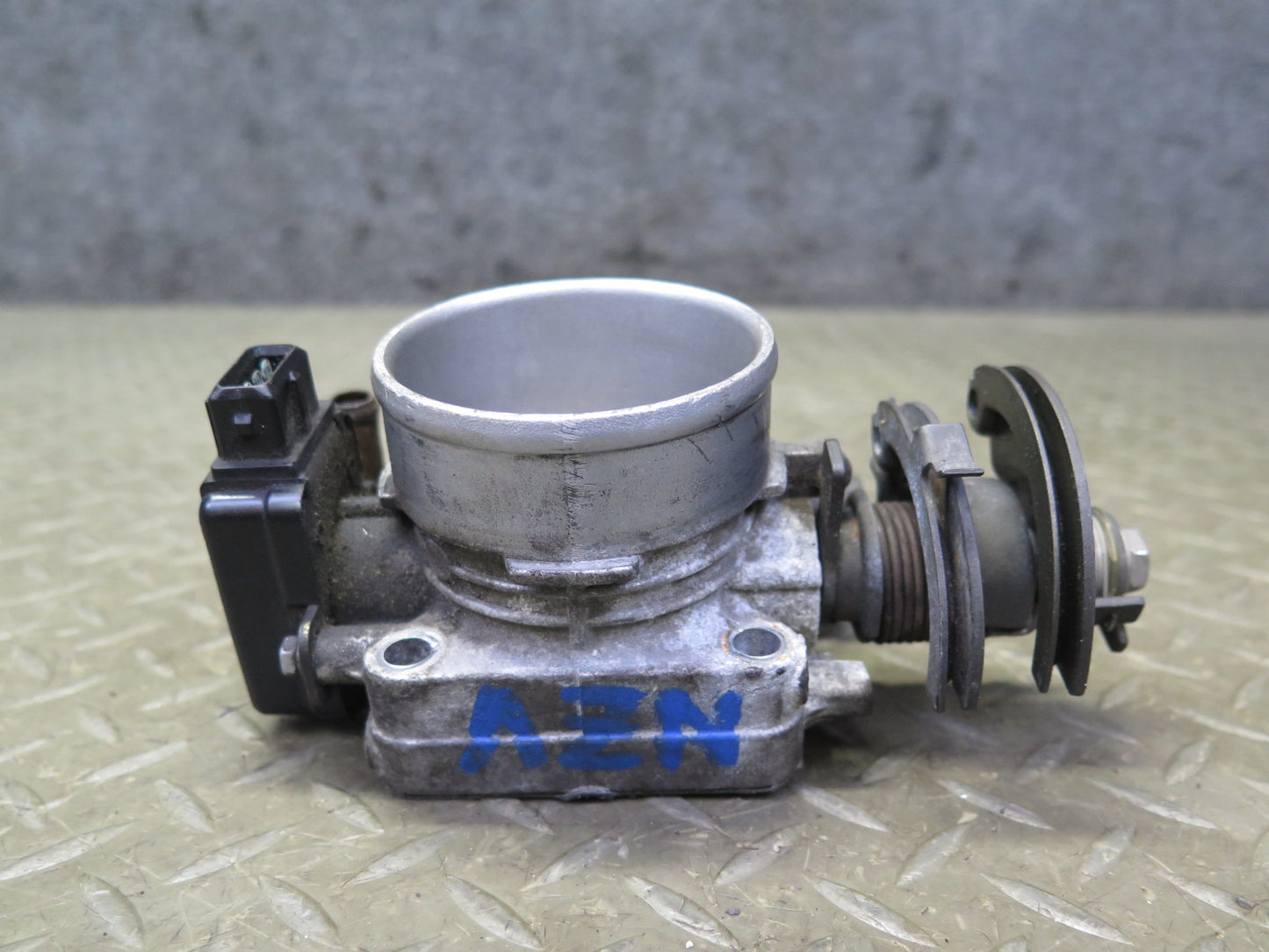 85-86 Nissan Z31 300ZX 3.0L VG30ET Turbo Engine Throttle Body 60K Miles OEM