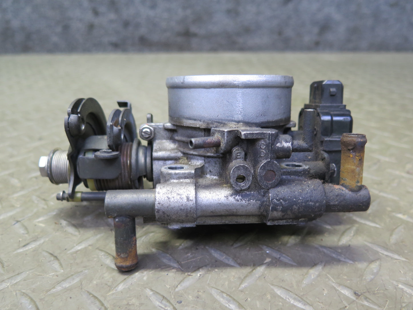 85-86 Nissan Z31 300ZX 3.0L VG30ET Turbo Engine Throttle Body 60K Miles OEM