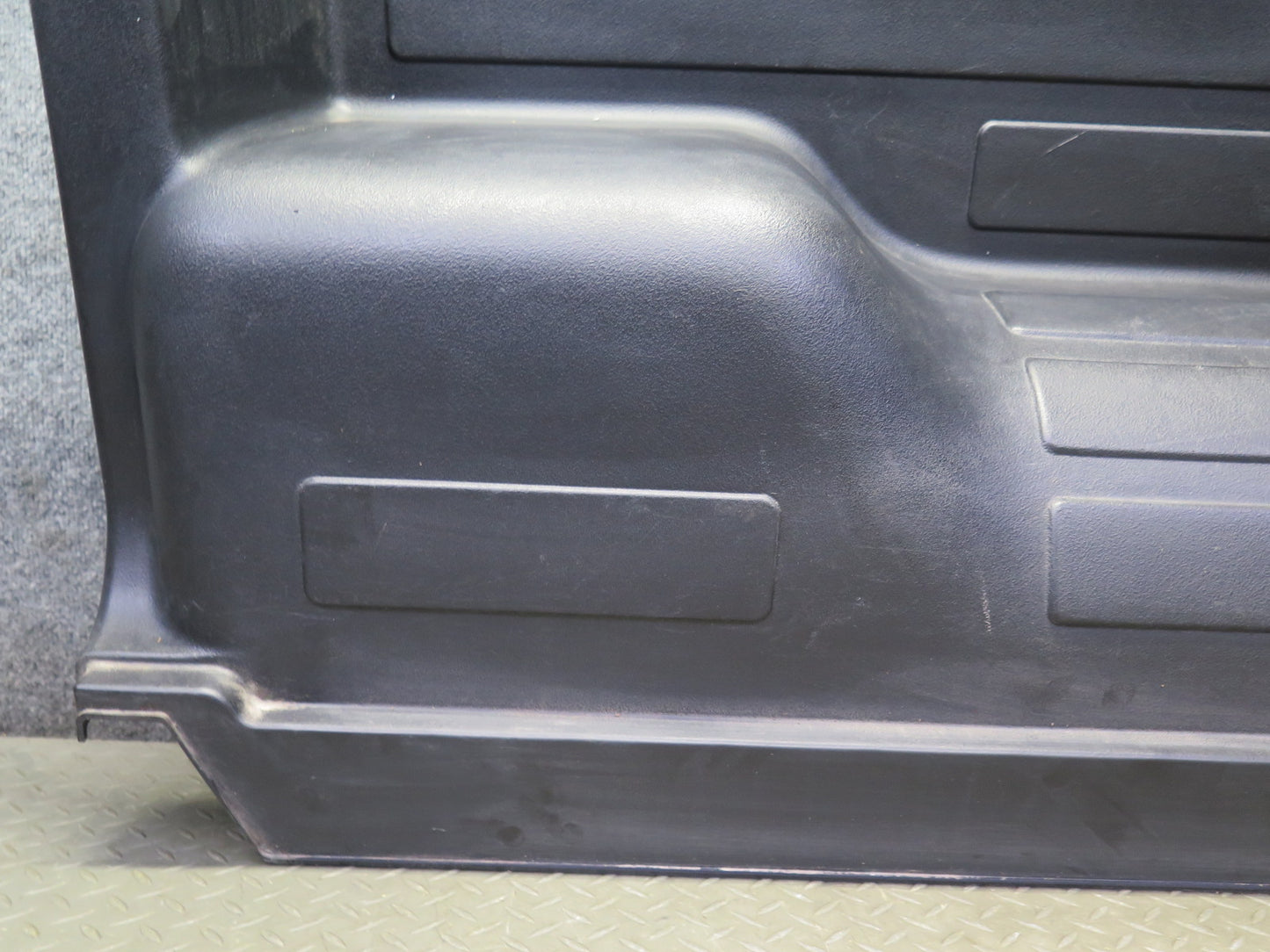2005-2009 Hummer H2 SUT Rear Left & Right BED Box Quarter Trim Panel Set of 2