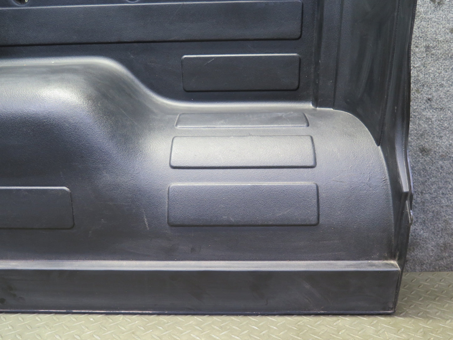 2005-2009 Hummer H2 SUT Rear Left & Right BED Box Quarter Trim Panel Set of 2