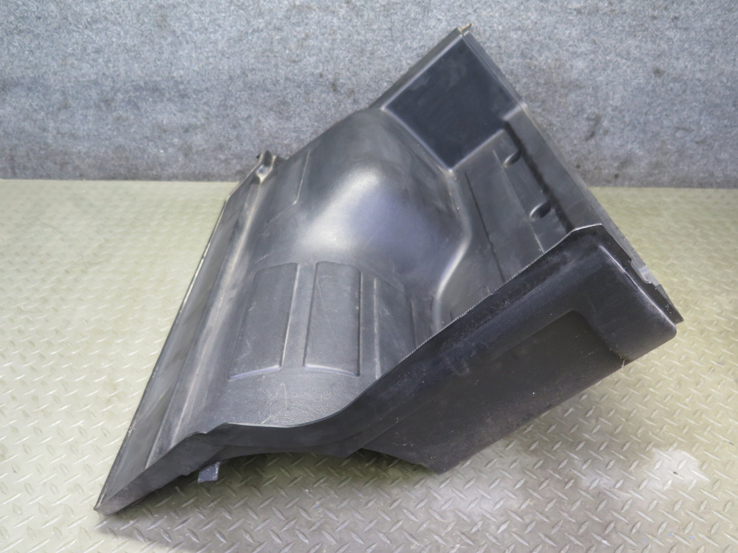 2005-2009 Hummer H2 SUT Rear Left & Right BED Box Quarter Trim Panel Set of 2