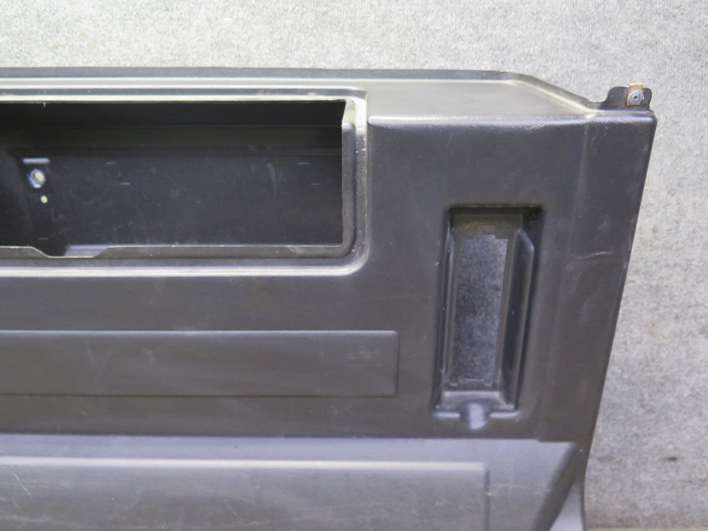 2005-2009 Hummer H2 SUT Rear Left & Right BED Box Quarter Trim Panel Set of 2