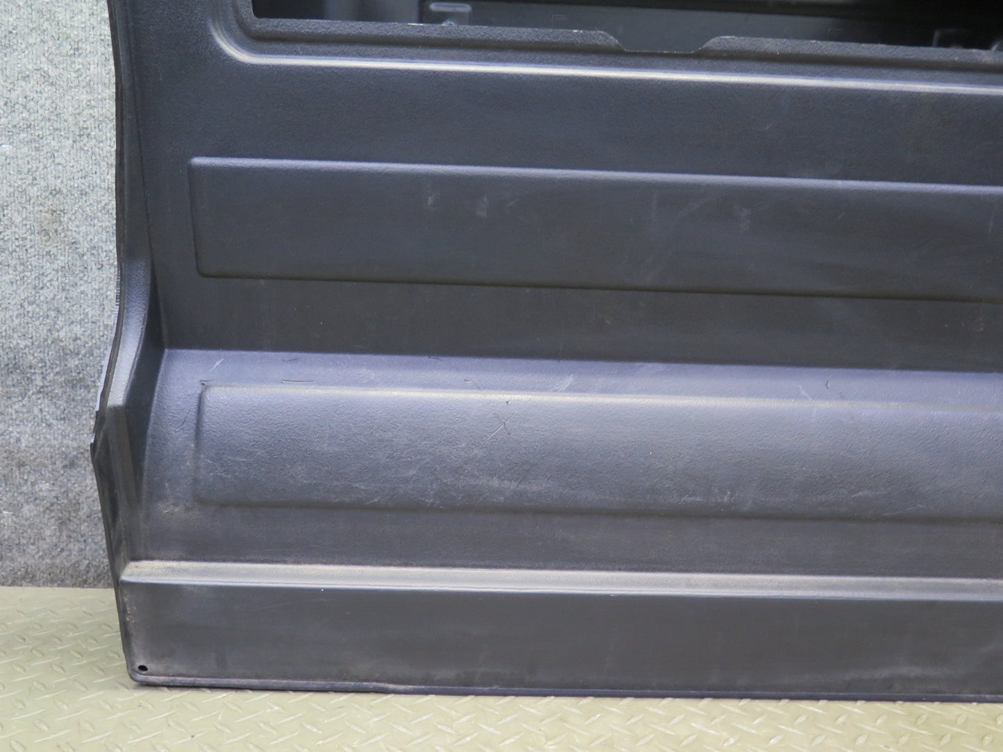 2005-2009 Hummer H2 SUT Rear Left & Right BED Box Quarter Trim Panel Set of 2