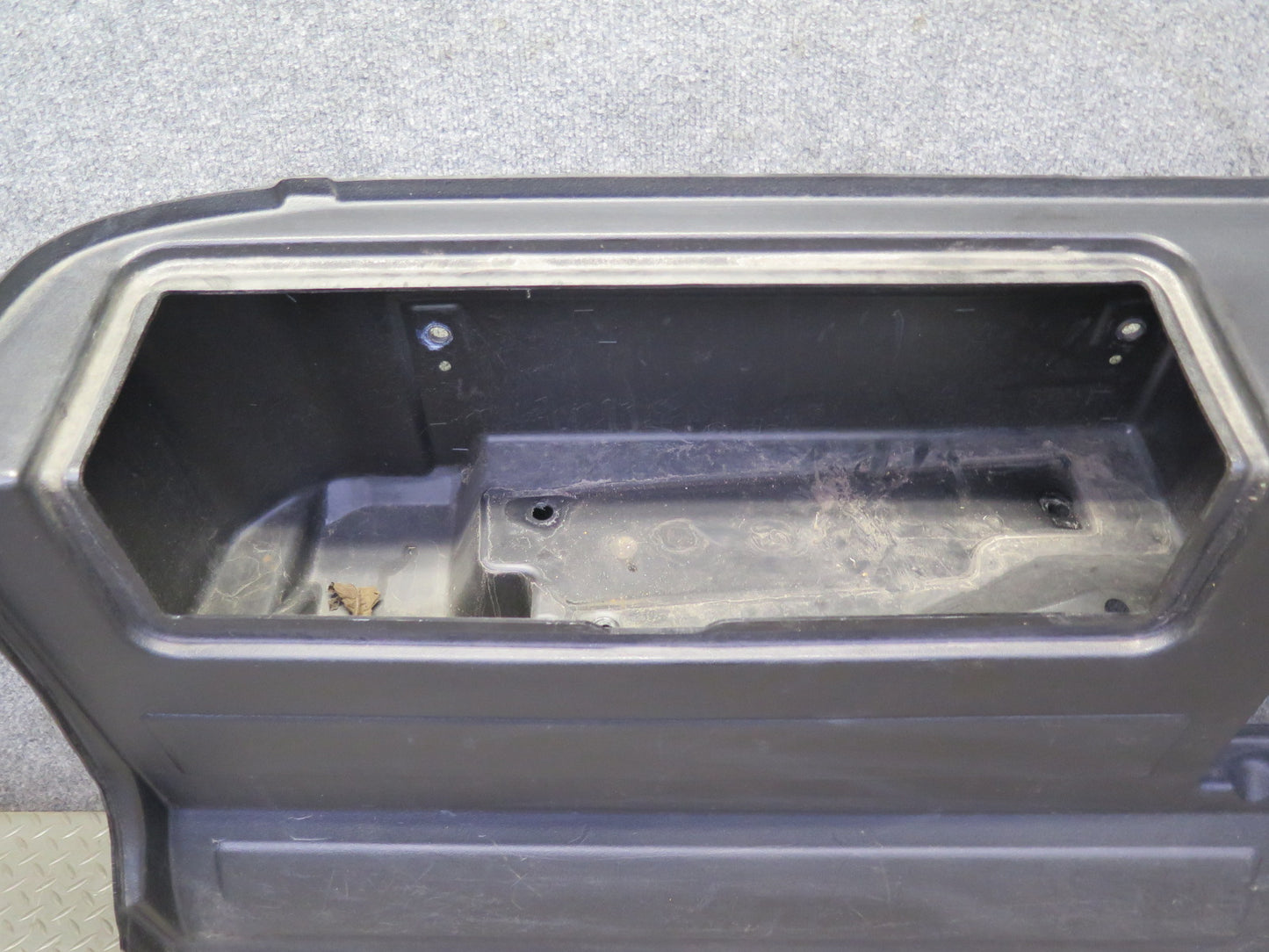 2005-2009 Hummer H2 SUT Rear Left & Right BED Box Quarter Trim Panel Set of 2
