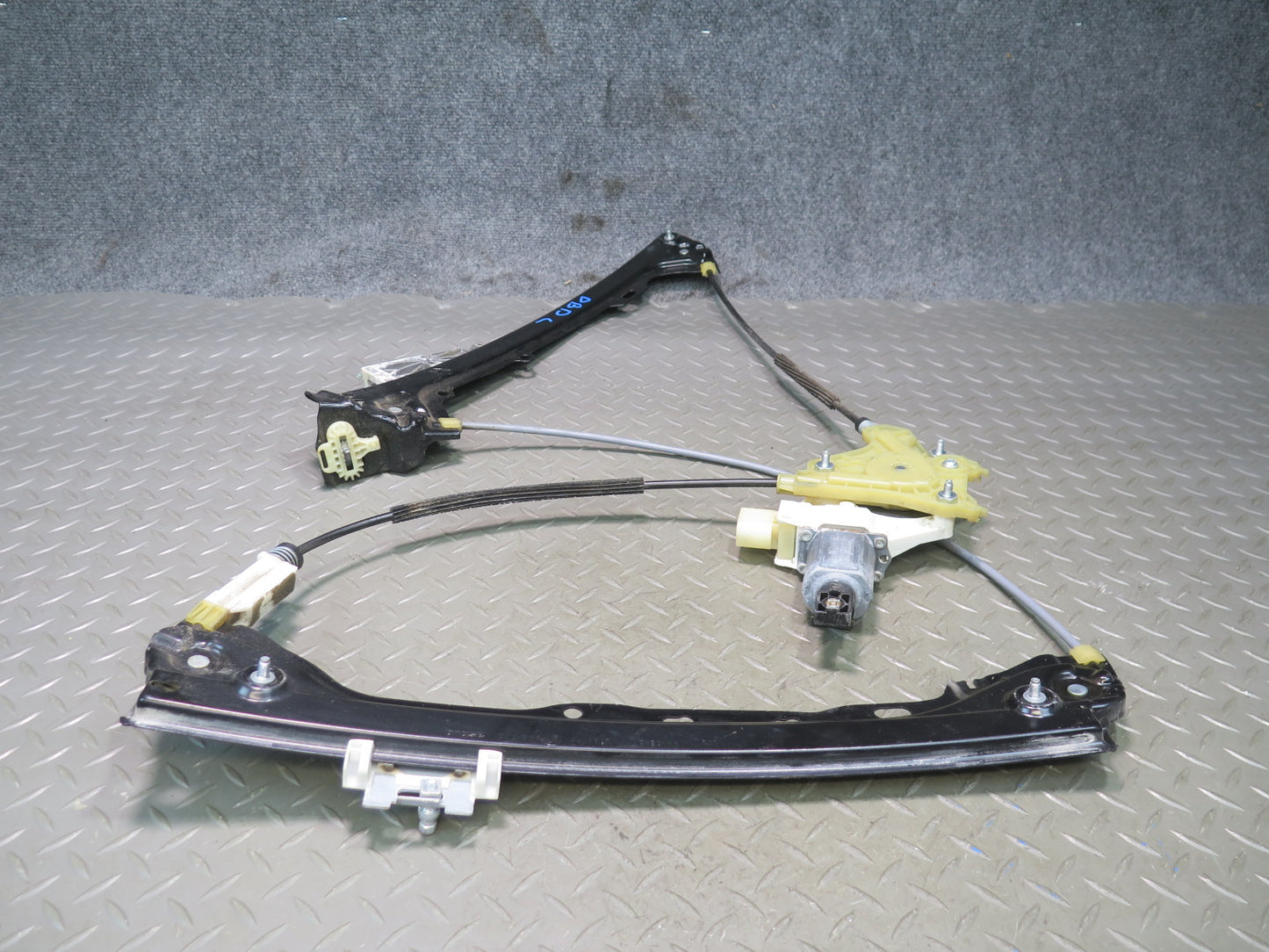 07-13 BMW E92 E93 335i Left Door Window Regulator w Motor 7193455 OEM