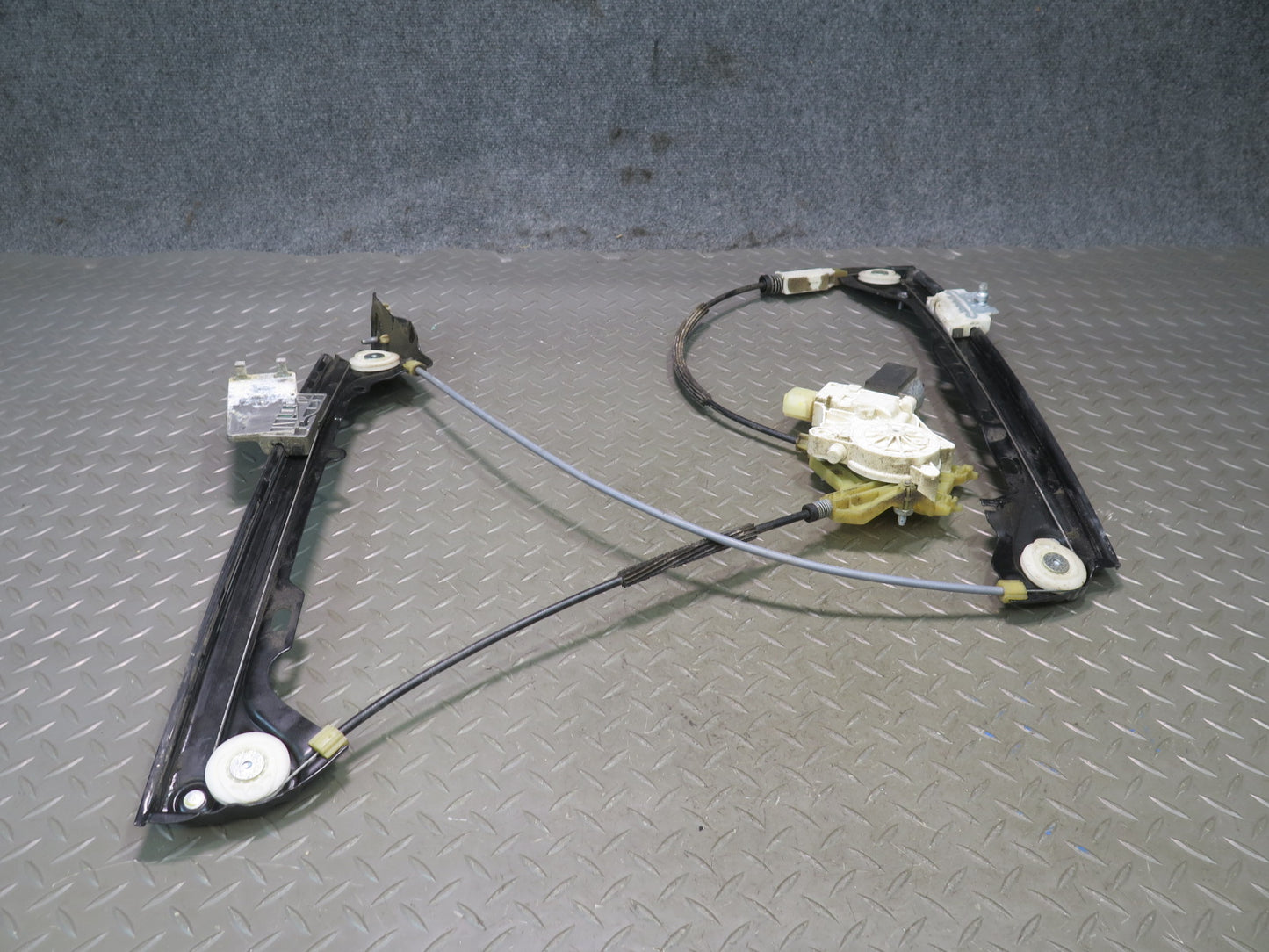 07-13 BMW E92 E93 335i Left Door Window Regulator w Motor 7193455 OEM