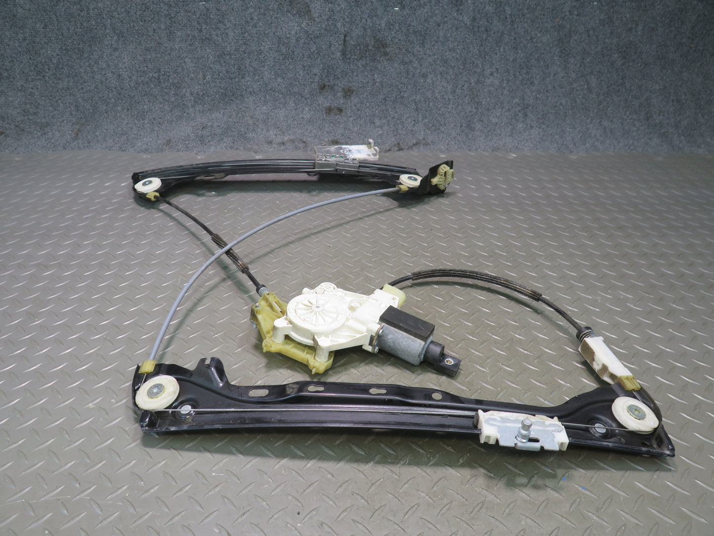07-13 BMW E92 E93 335i Left Door Window Regulator w Motor 7193455 OEM