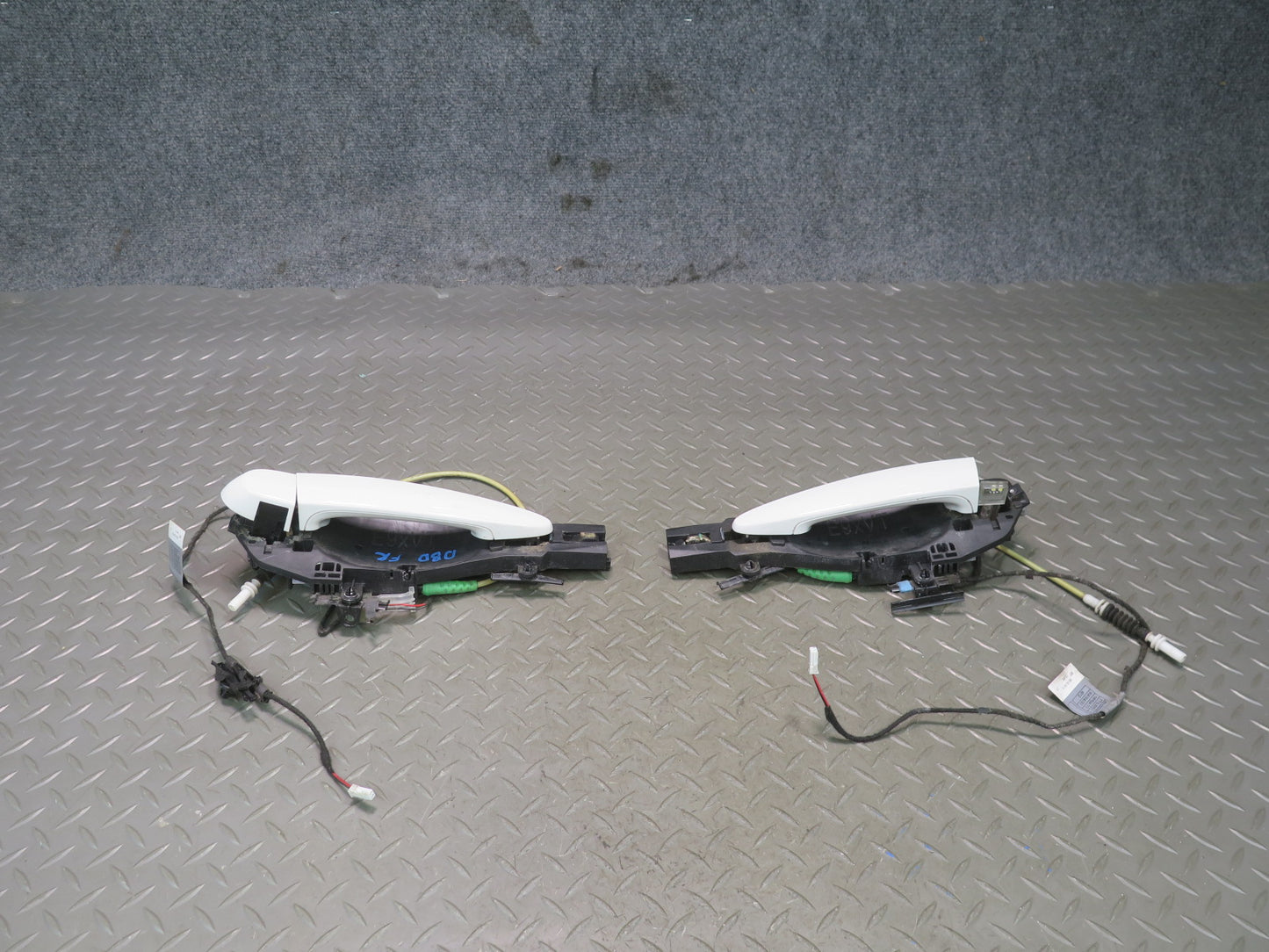 07-13 BMW E92 E93 335i Left & Right Door Exterior Handle w Keyless Entry OEM