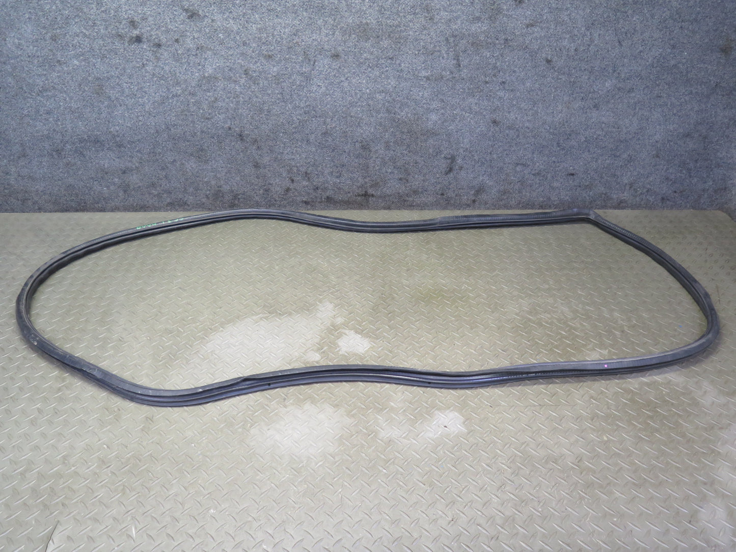 92-00 Lexus JZZ31L SC400 SC300 Front Left Door Weatherstrip Rubber Seal OEM