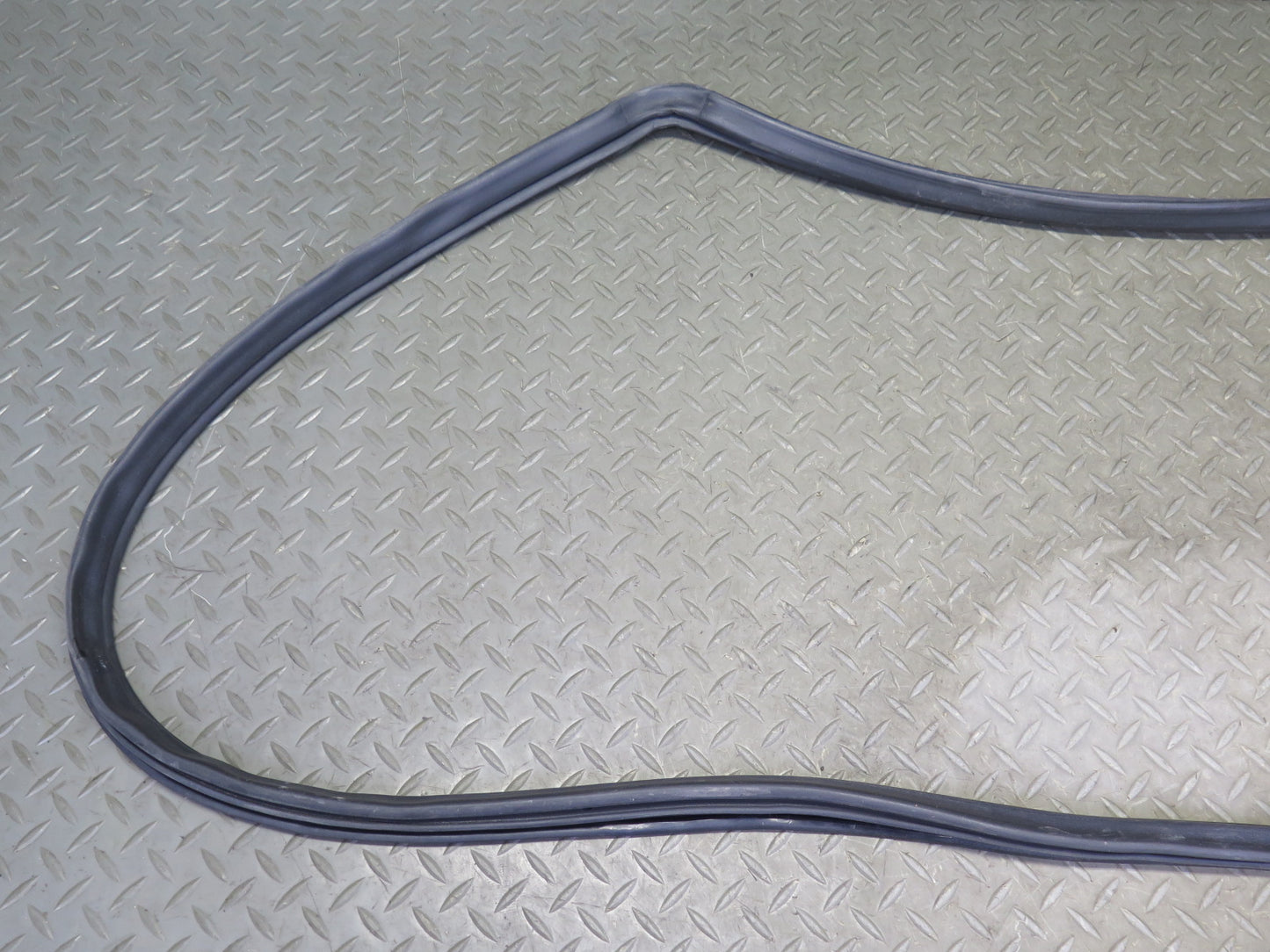 92-00 Lexus JZZ31L SC400 SC300 Front Left Door Weatherstrip Rubber Seal OEM