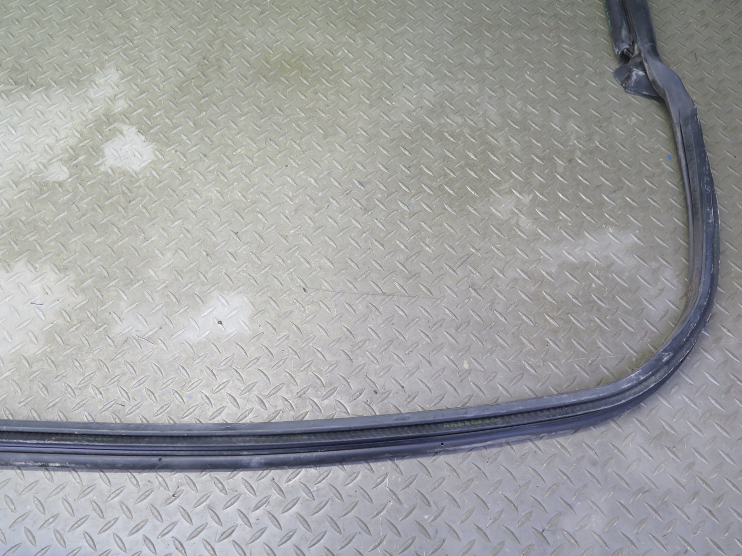 2005-2009 Hummer H2 SUT Rear Cabin Trunk Weatherstrip  Rubber Seal Set