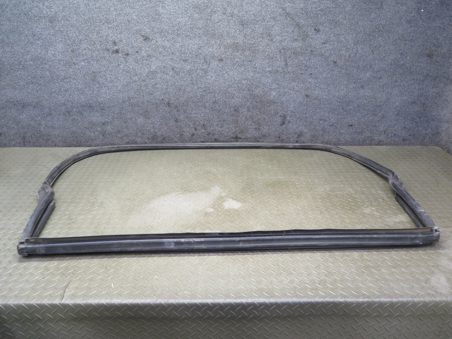 2005-2009 Hummer H2 SUT Rear Cabin Trunk Weatherstrip  Rubber Seal Set
