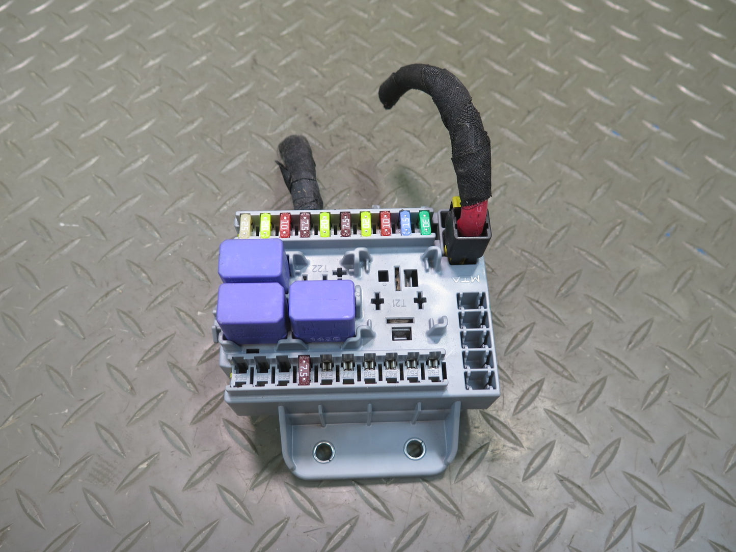 2009-2012 Maserati Granturismo M145 4.7L SAM Fuse Relay Box Module 60681003