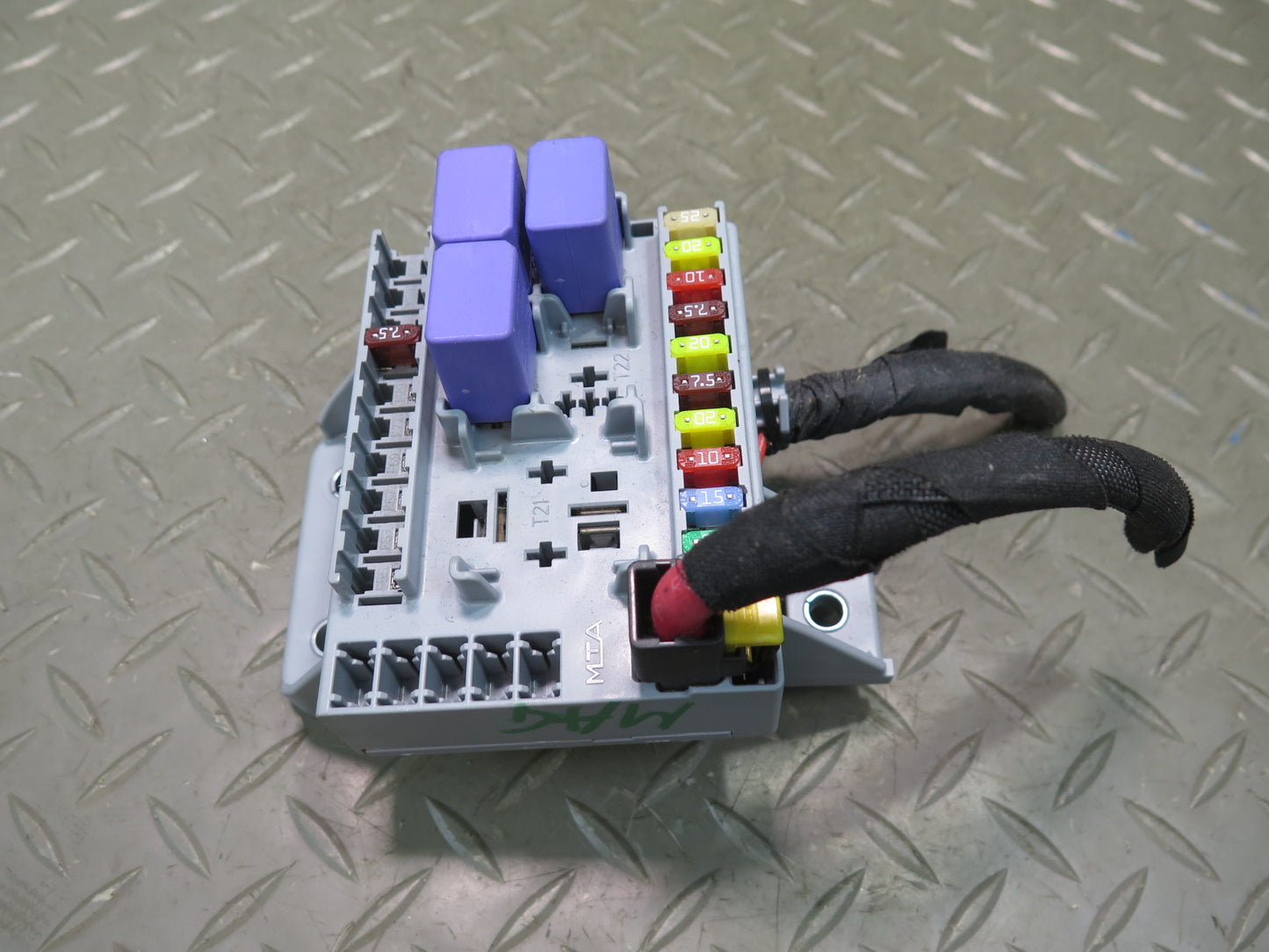 2009-2012 Maserati Granturismo M145 4.7L SAM Fuse Relay Box Module 60681003